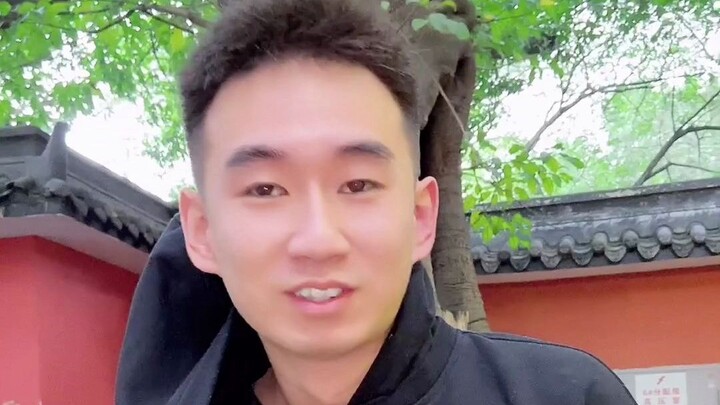 吕布这么强势的英雄，我真是想不通