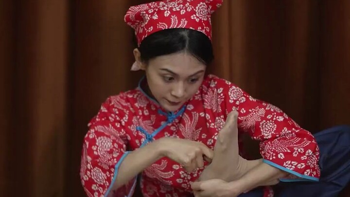 Tiểu thuyết sủng ngược ngắn nhất lịch sử: “Xuân Tú?” “Ba mày chết rồi, gọi tao là phu nhân.”