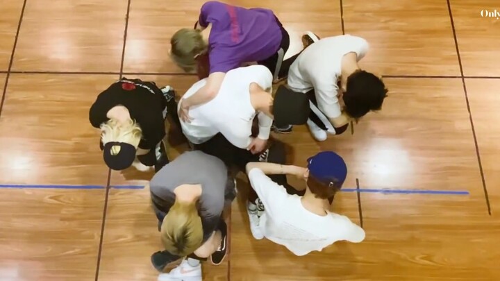 Oxygen Bar Chinese Subtitles | Practice Room "A Song Of Ice & Fire" (Confidential Version) | OnlyOne