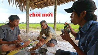 khu chòi mới bữa cơm đầu tiên