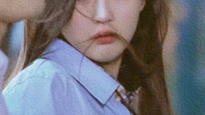 Kok bisa cantik banget sih, malah berantakan kena angin? Aku sampai nggak bisa nahan diri kalau musi