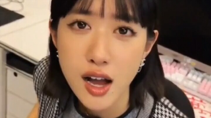 هل الأكبر يلعب بهذه الطريقة المجنونة؟