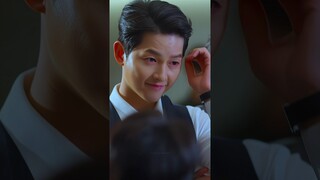 Vincenzo 🎭 iconic entry 💥 in the court 😎 #kdrama #shorts