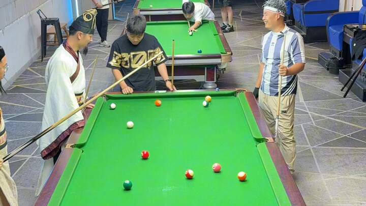 Đường ống cũng là đạo, kỹ thuật dùng gậy cũng là pháp.