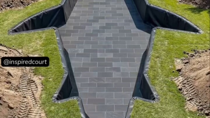 make a swimming pool 🏞️