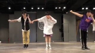 【Wang Chenyi】โบราณคดี การฝึกทีม Jiahe รวมถึงเสียงกรีดร้องตอนเช้า BGM: 2:20