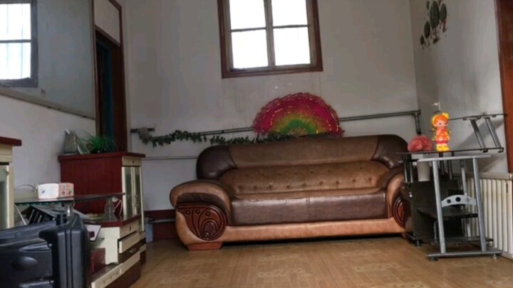 Lin Limin Square Dance