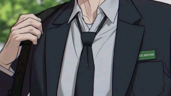 :>>>