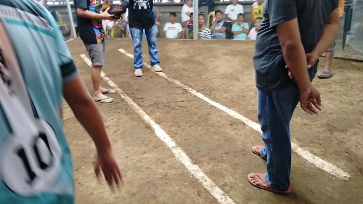 Buti nlang patay na ang kalaban 😀