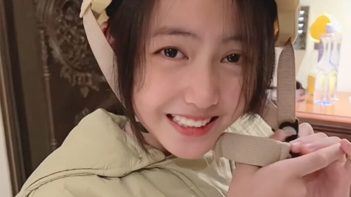 Nuôi một cô con gái như thế này thì ngoài nhiều niềm vui ra, chỉ còn là… nhiều niềm vui hơn nữa!