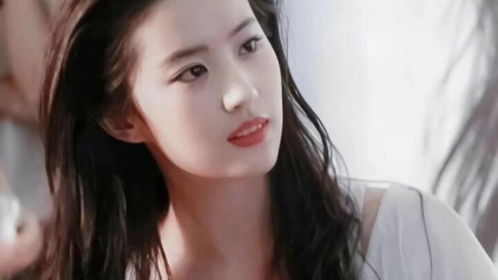I really don’t get it—how can anyone still bash her for being ugly when she looks like this?!