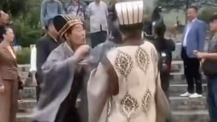 First Emperor: Brother Yong, forget it, forget it.