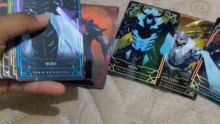 KARTU SOLO LEVELING FULL SET YANG MAU BISA KOMEN YAA DEPOK DAN SEKITARNYA 1 KARTU 10 RB