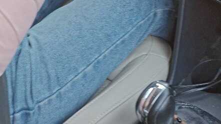 What should you pay attention to when riding in your girlfriend’s passenger seat for the first time?