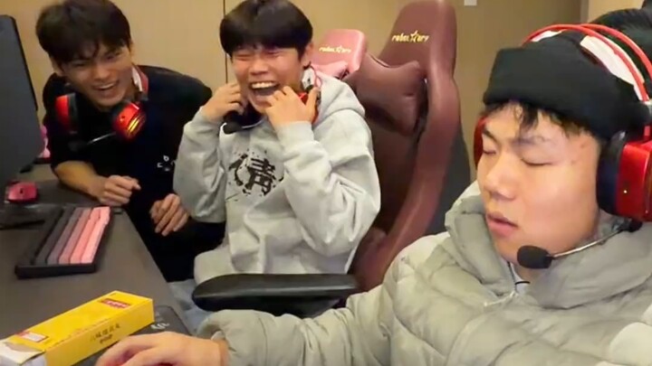 Kode dasar laki-laki