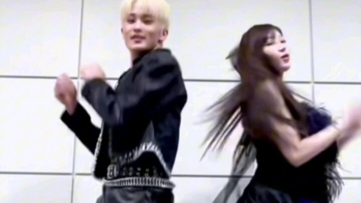 “Vậy thì tôi chọn Mark-oppa” thử thách này chẳng phải đã đến rồi sao