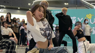 【NAME龙韵竹】内娱爱豆的随机舞蹈路演现场