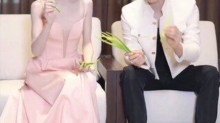 Bạn có ghen tị không?! Thử thách ném nồi của cặp đôi Kim Thần và Vương Tử Nghi ngọt ngào quá, nhiều 