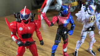 Saber the Holy Blade transforms! Kamen Rider peripherals are fun~ Come and see~