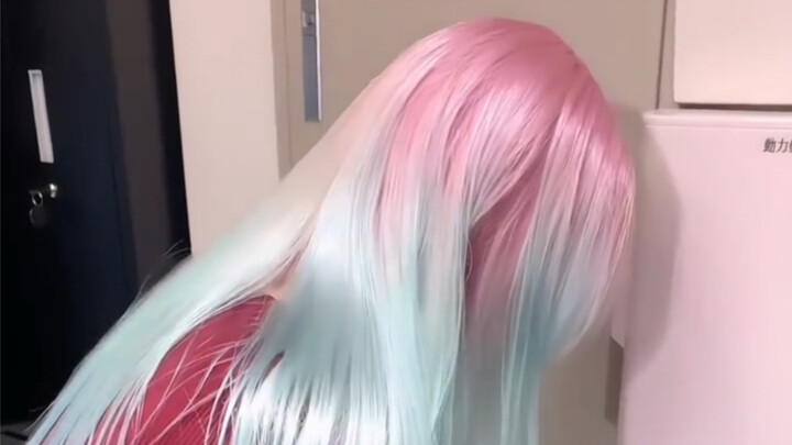 The hair color that makes you run away from home after dyeing