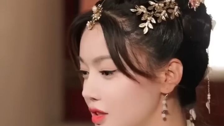 หมอศัลทะลุมิติไปเป็นพระชายาสุดอาภัพ! ใช้วิชาแพทย์สมัยใหม่ช่วยคนทั้งเมือง ปราบเมี