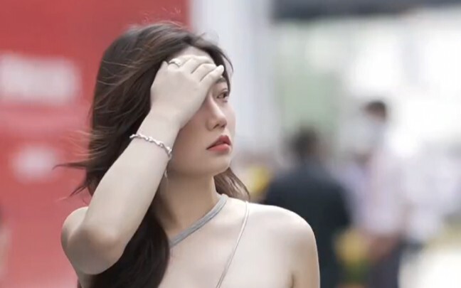 vẻ đẹp nóng bỏng quần