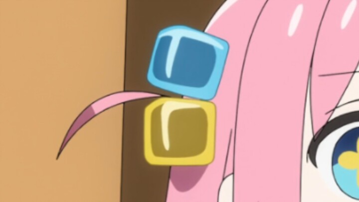 What can Pochi-chan's hair accessories be used for?