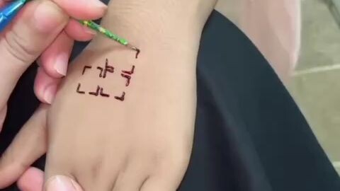 mehendi design wife hand