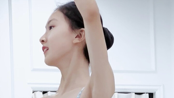 Băng ghi hình buổi học riêng của cô nàng “gà mờ” ballet | Học kỳ mới, khởi đầu mới