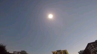 On October 14, 2023, the solar eclipse will be complete. The sunny noon will turn into a starry nigh