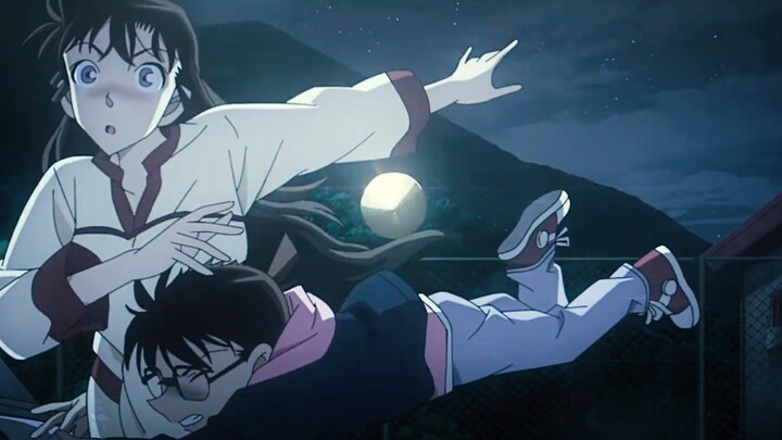 “Kenapa kamu begitu berusaha melindungiku?”