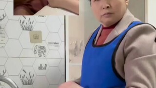 骗老妈在足浴店上班