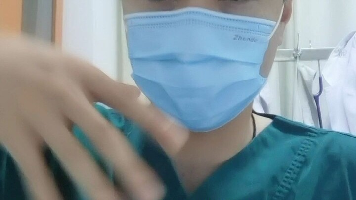 After a finger injury, definitely don’t do this.