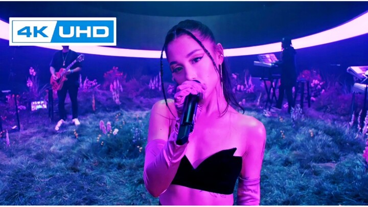【4K收藏级画质】Ariana Grande新单《pov》首演现场4K优化版！