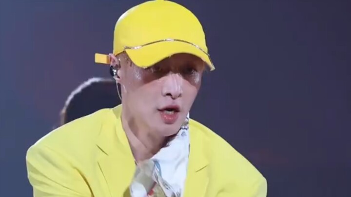 [Zhang Yixing] Nostalgia Alert! He’s Back with “Wolf (The Wolf and the Beauty)!” 250831