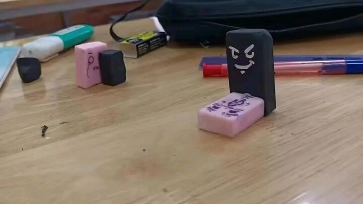 ชีวิตของยางลบ (ภาพไว้อาลัย 13)