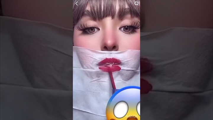 Lipstick💄 hack using tissue paper 📄 ￼😱#youtubeshorts #viralvideo #yt #ytshort #trending #shorts