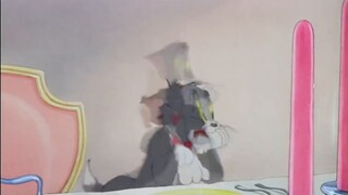 ⚡Dia terbakar secara spontan⚡