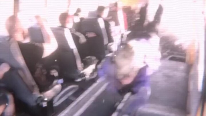 อะไรบินผ่านไปนะ?