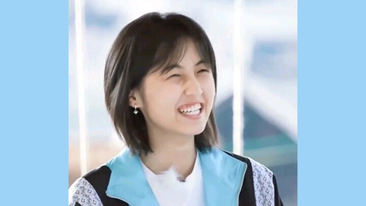 【نجمات محليات يبتسمن بعذوبة وحنان | مجمّع ساحر لابتسامات تبعث على الراحة والدفء】كمّ هائل من الفتيات 