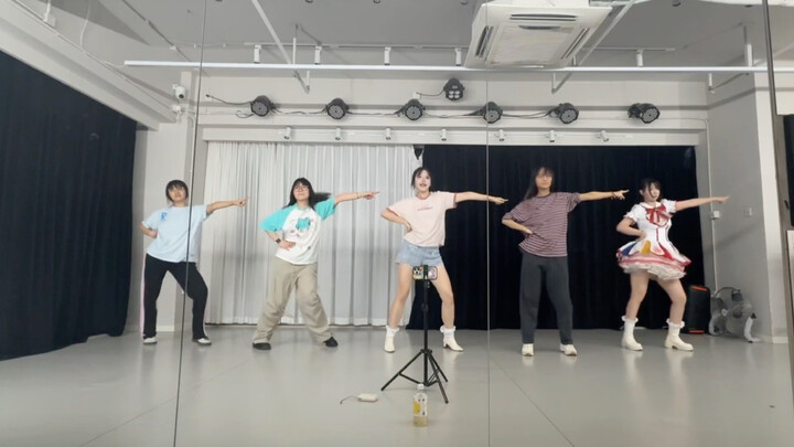 4.4 BBQ O Unapproved Practice Room [Divine Recommended Idol mmj Performs in Shanghai’s BBQ O—I’d Die