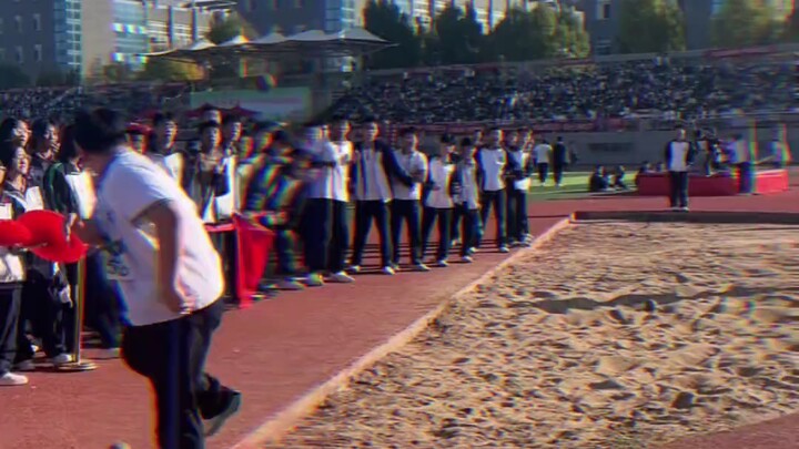 The wind howls, clouds soar!