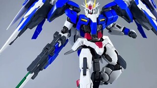 ชีวิตใหม่สำหรับรุ่นเก่า? MG เมื่อ 12 ปีที่แล้วยังเล่นได้! Bandai mg00R/OOR Gundam Irontron 00Q/00R/0