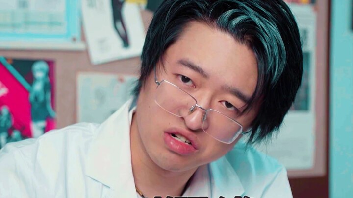 When I’m chatting with others, the hat on my head is like…