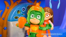 PJ Masks Gekko, Owlette and Catboy are Spooky Ghost Catchers