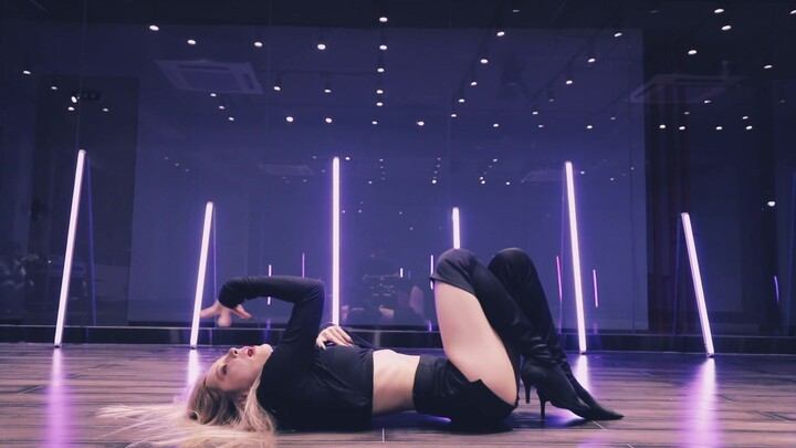 Cover Lisa sexy dance beautiful sister personal solo - MUSHROOM CHOCOLATE