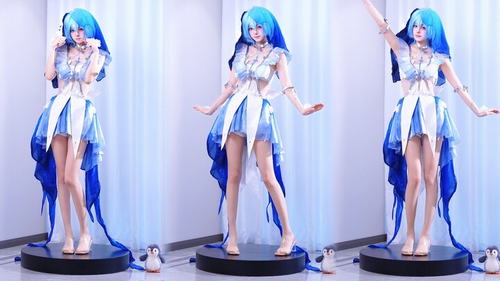 Ketika cosplayer yang telah berjuang selama 7 jam dengan manik-manik justru menghamburkannya...