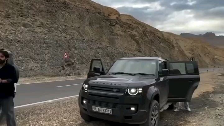 Jaipur To Ladakh Defender