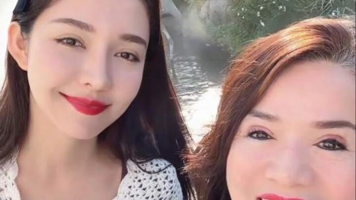 ทำยังไงดี แม่ไม่ยอมออกมาทานข้าวกับฉันอีกแล้ว