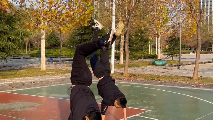 หนุ่มสาวไม่มีศีลธรรม! มาหลอก! มาจู่โจมผมวัย 32 ปี!